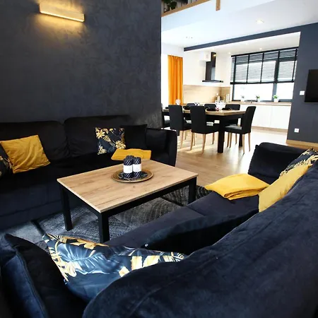 Semesterbostad Park 7 *